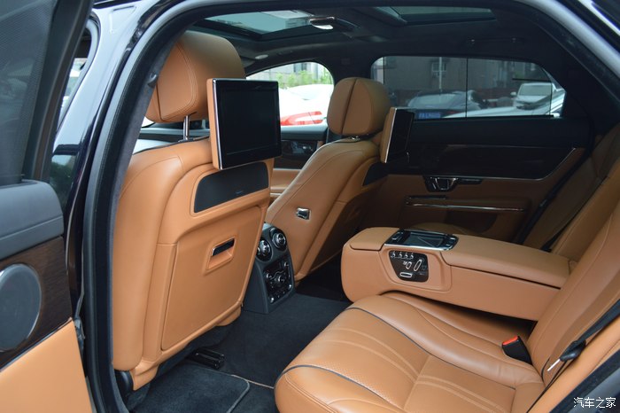 参加曙光798城市体验馆 ,长沙捷豹试驾