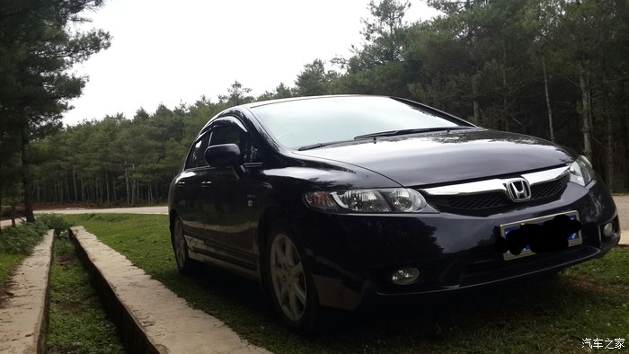 09年以后的八代半思域好经典啊!