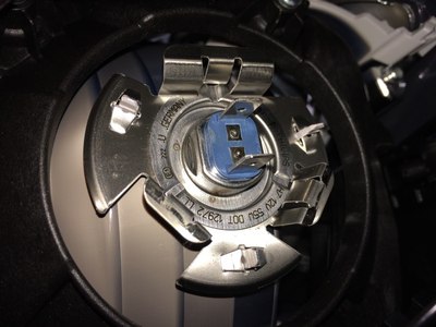 新款glk近光灯灯泡更换_奔驰glk级论坛_手机汽车之家