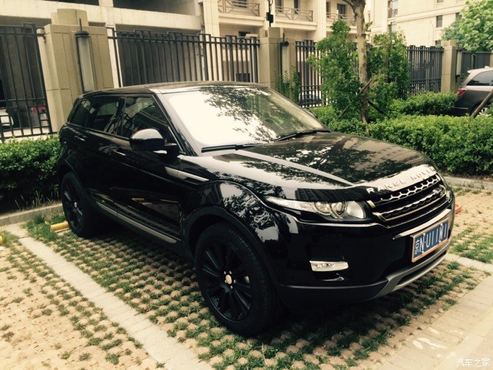 黑车黑轮毂 显得比较小了