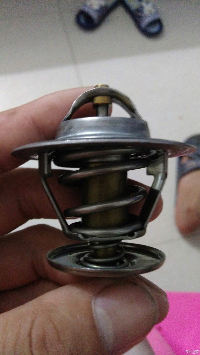 昨天把捷达的节温器换了