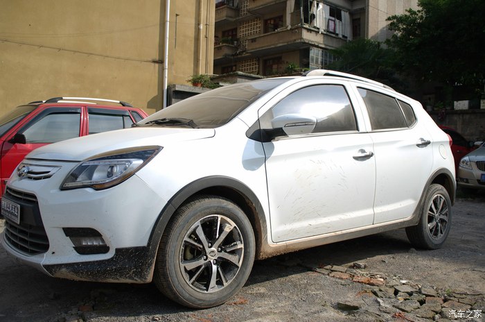 天喵定车,力提x50提车作业,开了100多公里烂路,很多很多图哦