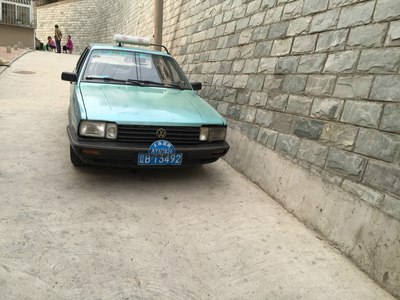 另外最后再几张楼普桑出租车