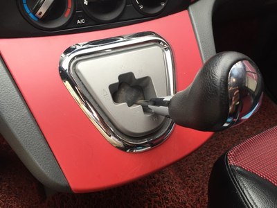 倒车挡的问题求大神帮助