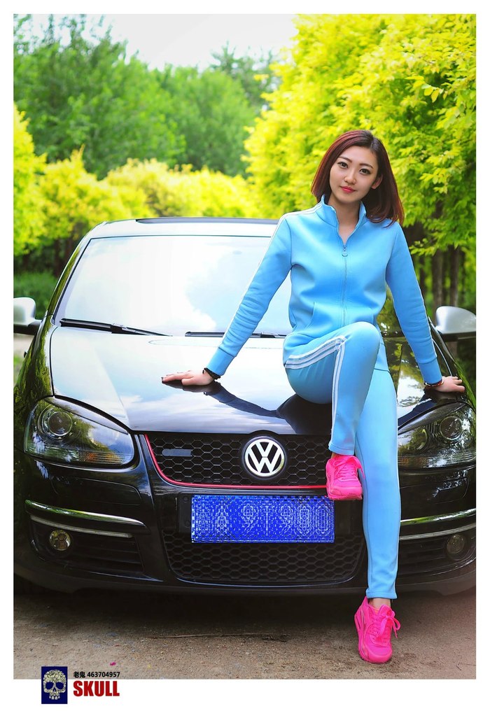 速腾冠军美女车模.绝对的高清大图