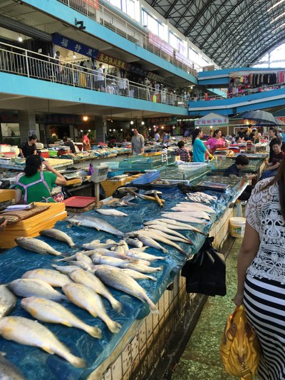 鲅鱼圈的海鲜市场